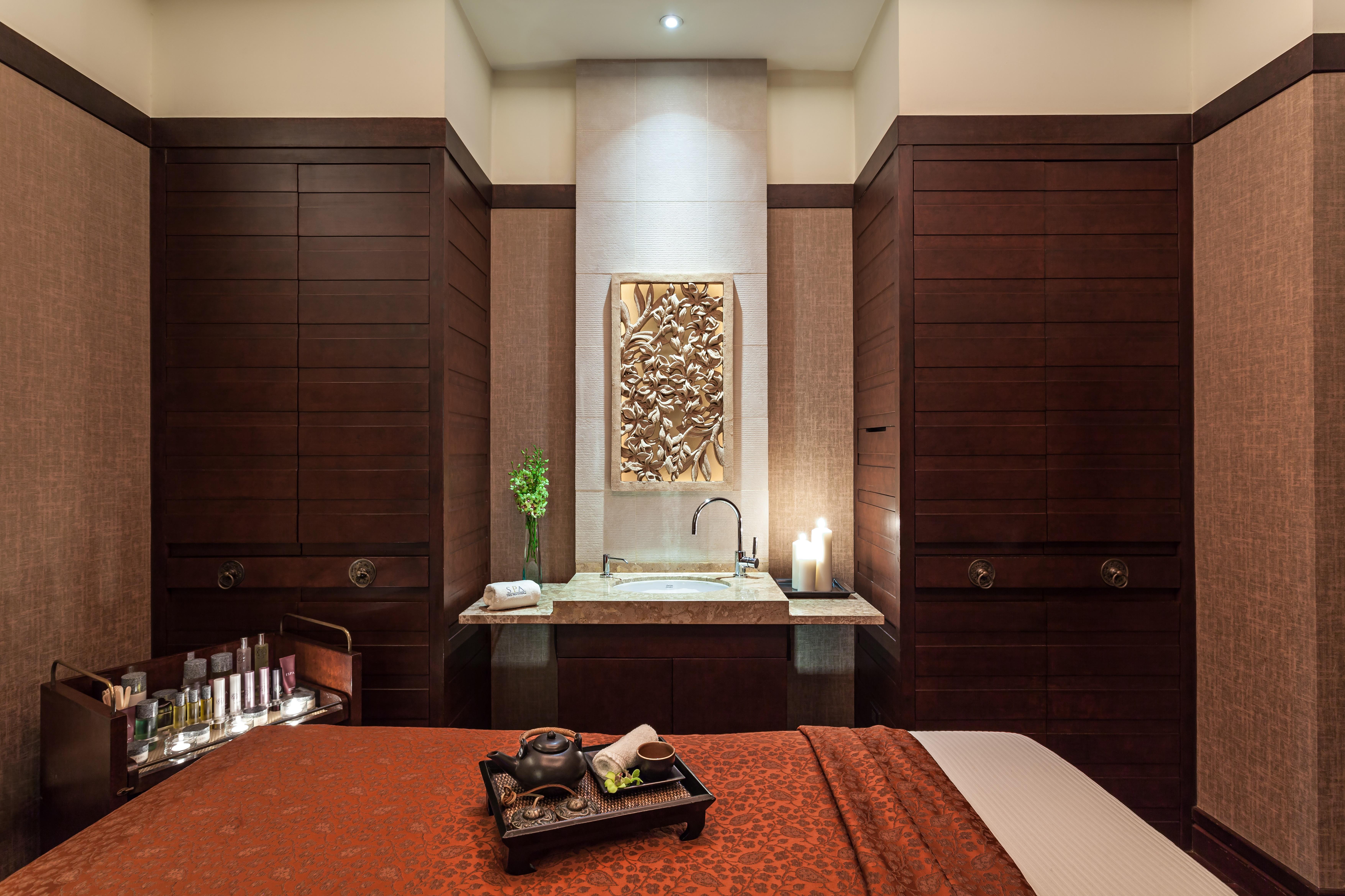 Hotel The Peninsula Bangkok Exteriér fotografie A treatment room at the spa